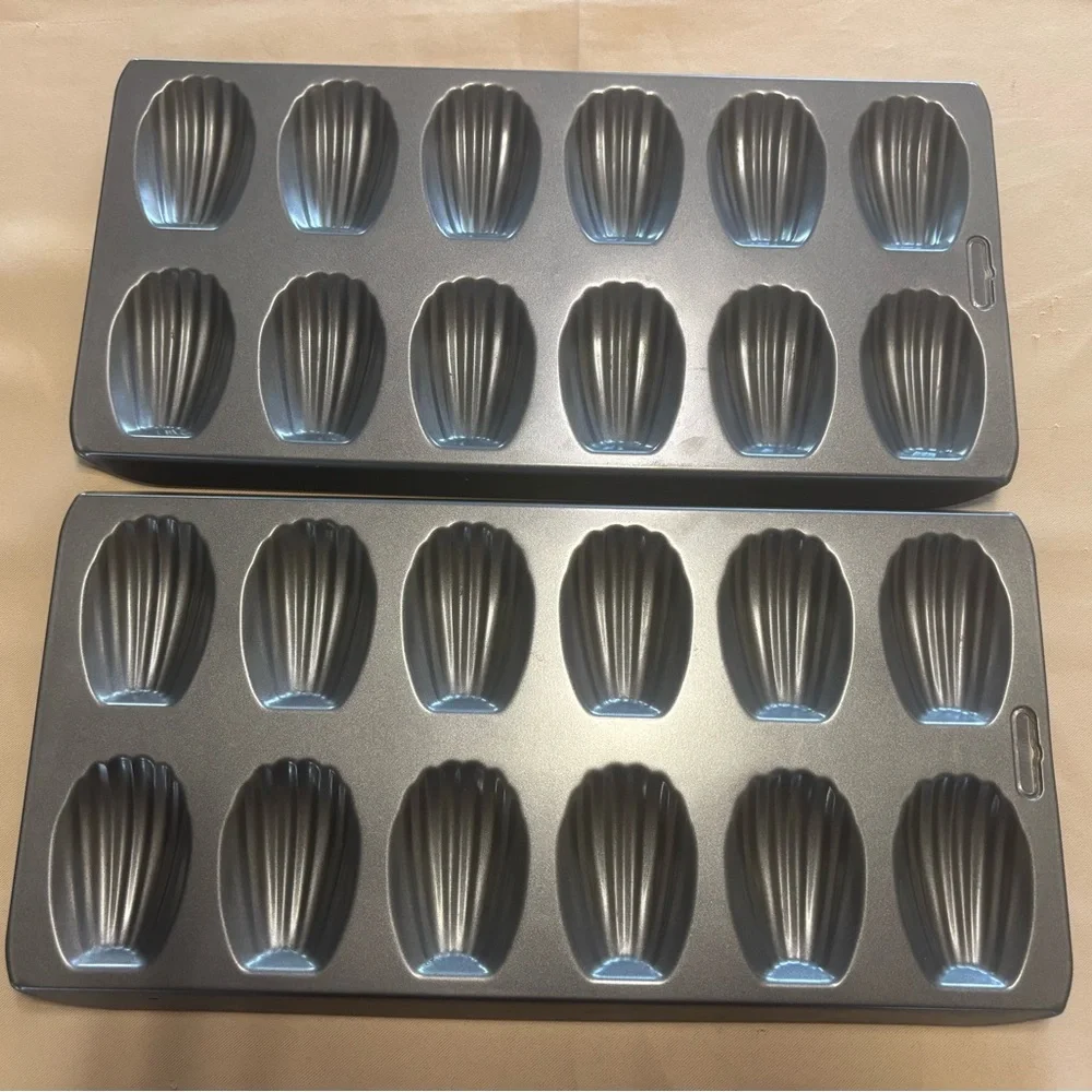 Madeline Cookies Shell Baking Molds Set of 2‎